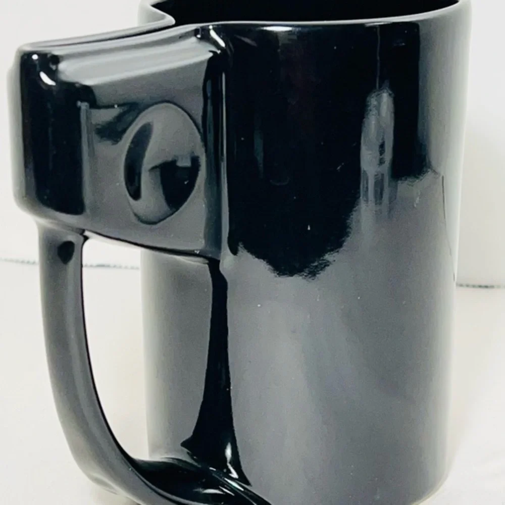 High Tea mug black w/ tea bag holder